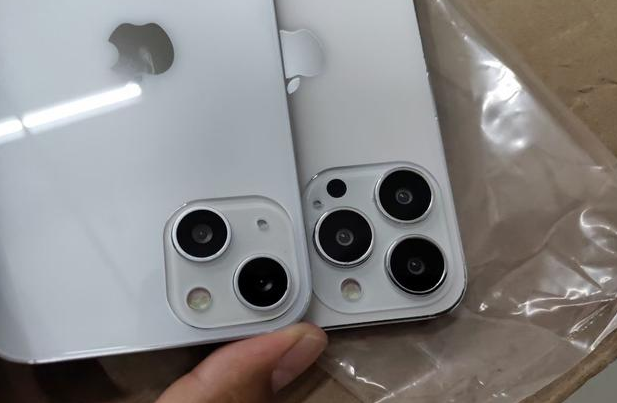 新余苹果手机维修分享iPhone 13‌机模长什么样 