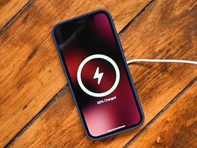 新余苹果手机维修分享iPhone 12可以随便充电吗 